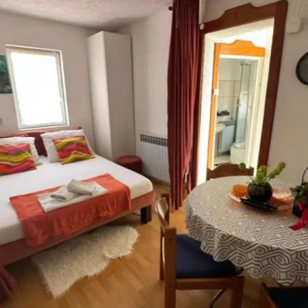 Duga House A4